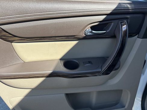 Used 2014 GMC Acadia Denali image 32