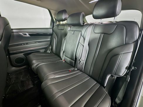 Used 2025 Genesis GV80 2.5T Standard AWD/4WD image 9