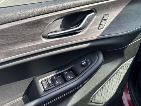 Certified 2021 Jeep Grand Cherokee L Limited image 19