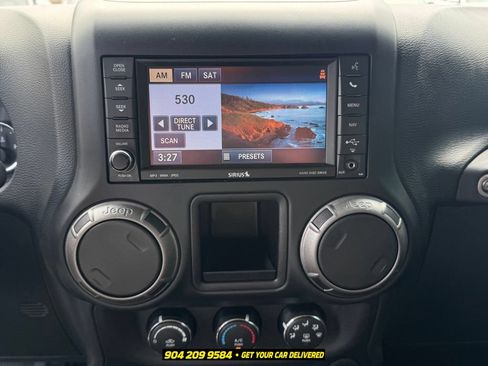 Used 2018 Jeep Wrangler Unlimited Sport AWD/4WD image 19