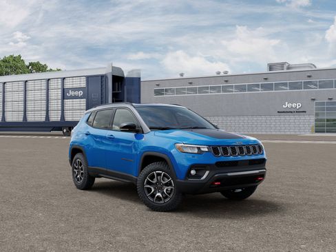 New 2026 Jeep Compass Trailhawk w/ Sun, Sound & Navigation Group image 31