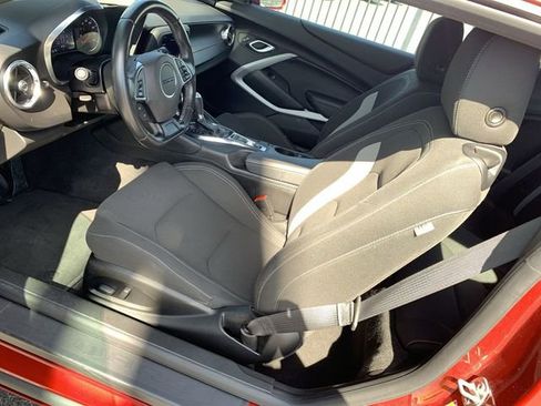 Used 2021 Chevrolet Camaro LT w/ RS Package image 16