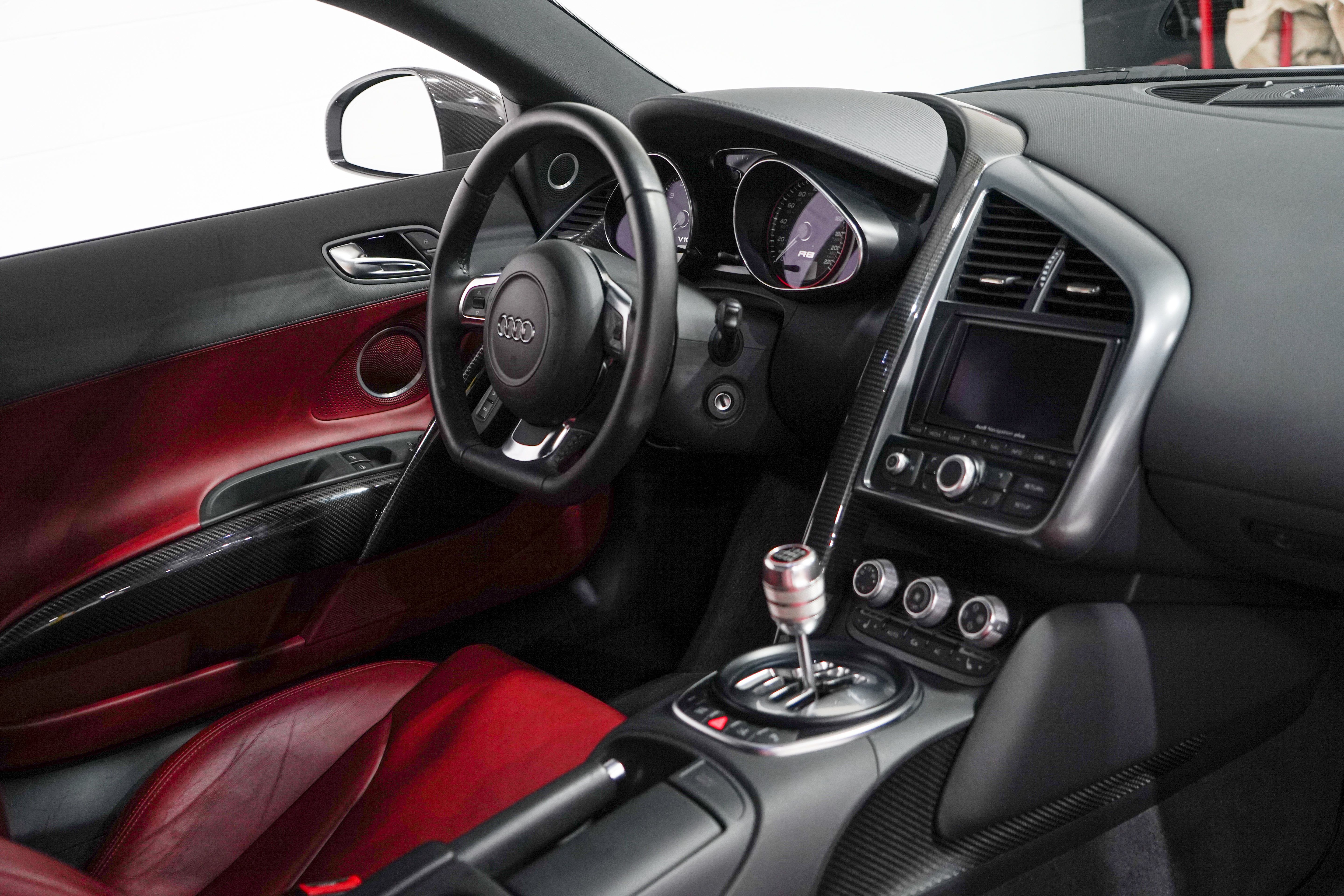 Used 2010 Audi R8 V10 AWD/4WD image 17