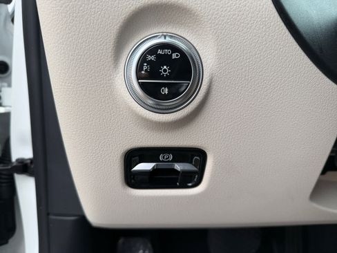 Certified 2024 Mercedes-Benz C 300 4MATIC Sedan image 22