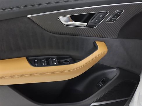 Used 2025 Audi RS Q8 performance image 11