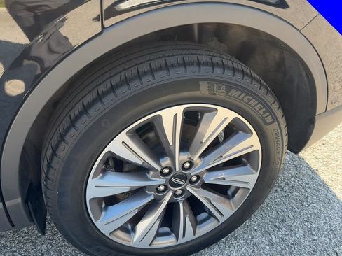 Used 2022 Lincoln Corsair Reserve w/ Equipment Group 201A AWD/4WD image 22