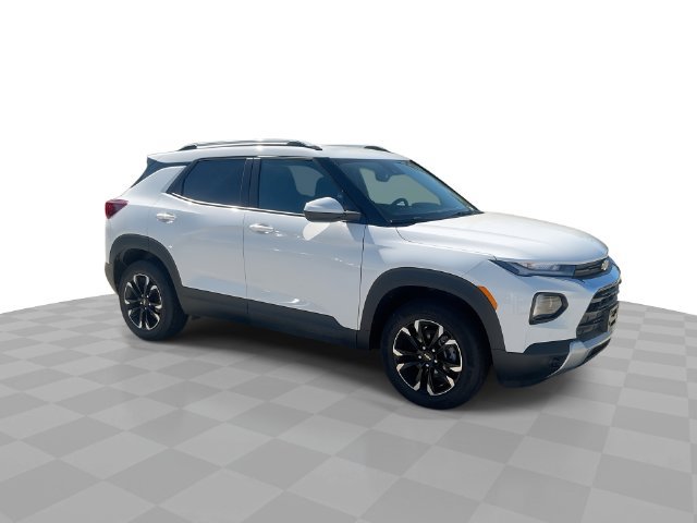 Certified 2022 Chevrolet TrailBlazer LT w/ Convenience Package AWD/4WD image 2