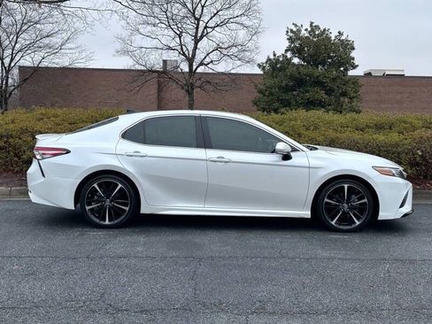 Used 2018 Toyota Camry XSE w/ Audio Package FWD image 5