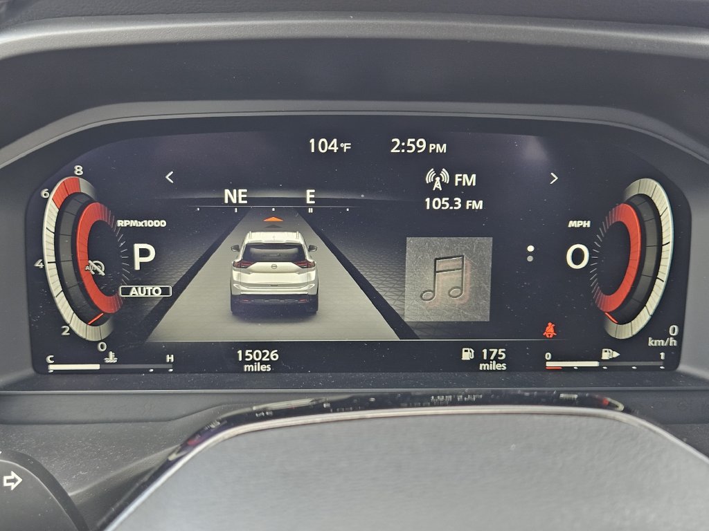 Used 2025 Nissan Rogue SL AWD/4WD image 16
