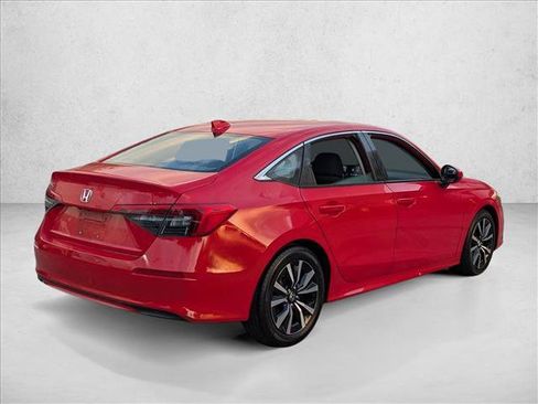 Used 2022 Honda Civic EX image 5