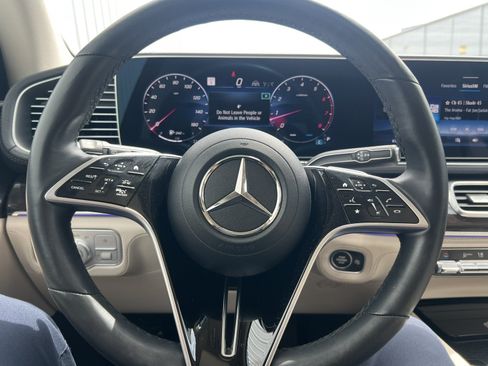 Certified 2024 Mercedes-Benz GLS 450 4MATIC image 25