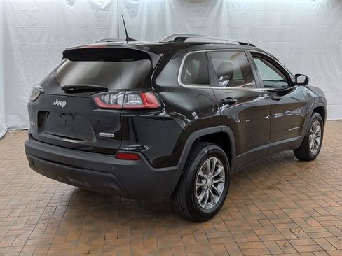 Used 2019 Jeep Cherokee Latitude Plus w/ Cold Weather Group AWD/4WD image 7
