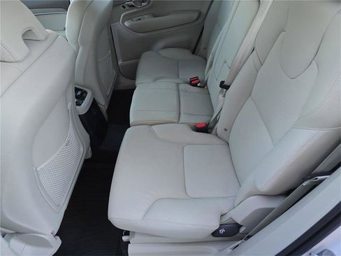 Used 2025 Volvo XC90 T8 Plus w/ Protection Package Premier image 18