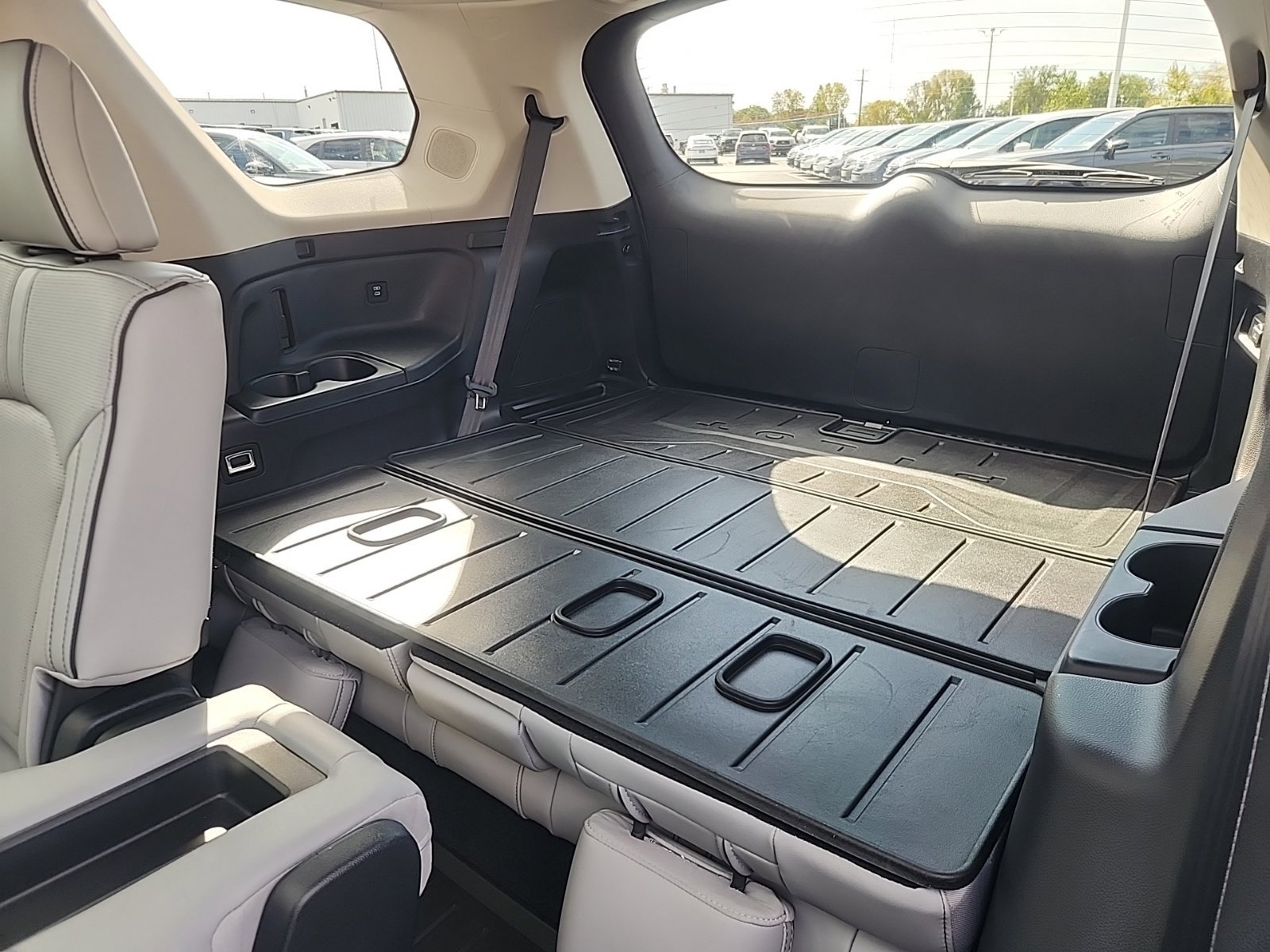 Used 2025 Honda Pilot Elite image 40