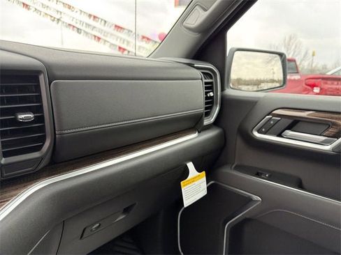 New 2026 Chevrolet Silverado 1500 LT image 32