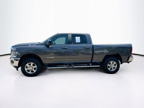 Used 2026 RAM 2500 Big Horn AWD/4WD image 4
