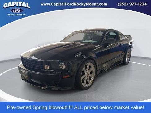 Used 2005 Ford Mustang GT Premium RWD image 1