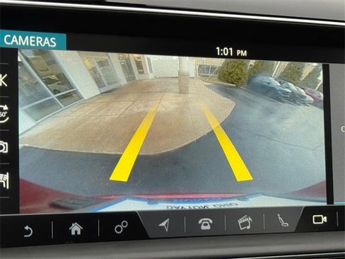 Used 2017 Jaguar F-PACE R-Sport image 18