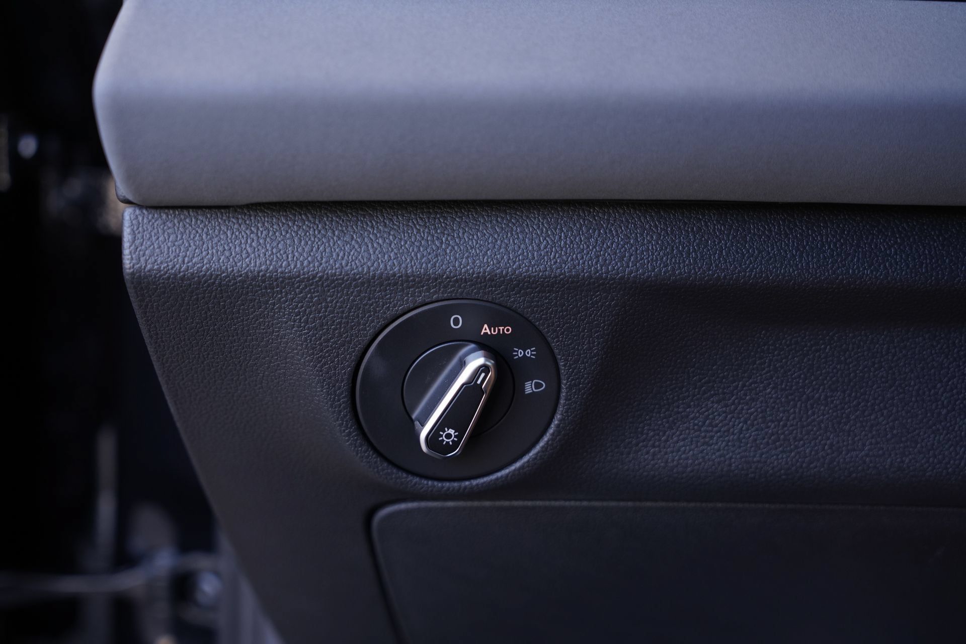 Certified 2026 Volkswagen Jetta SE FWD image 19