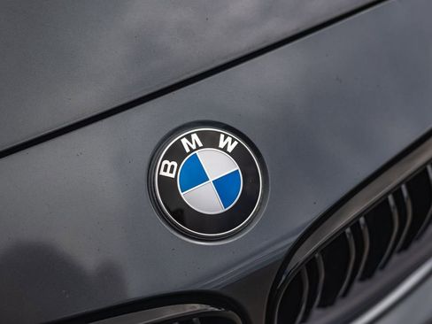 Used 2017 BMW M2 image 5