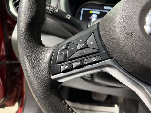 Used 2019 Nissan Kicks SR w/ SR Premium Package FWD image 20