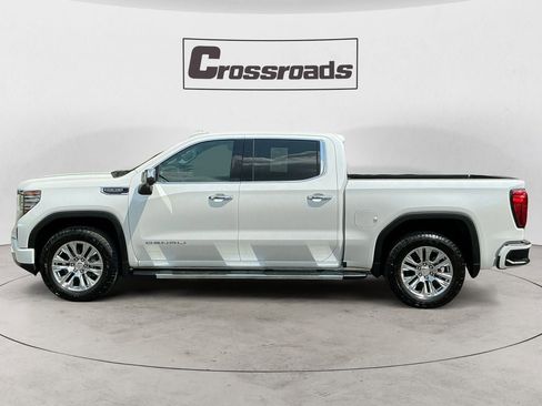 Used 2024 GMC Sierra 1500 Denali w/ Technology Package image 2