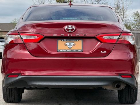 Used 2019 Toyota Camry LE FWD image 4