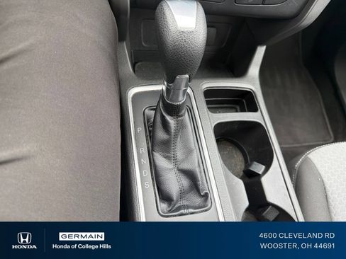 Used 2017 Ford Escape SE w/ Equipment Group 201A FWD image 23