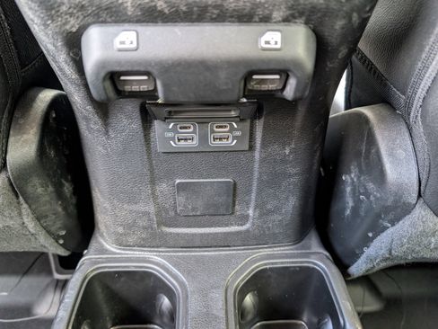 Used 2022 Jeep Gladiator Overland w/ Popular Equipment Package image 15