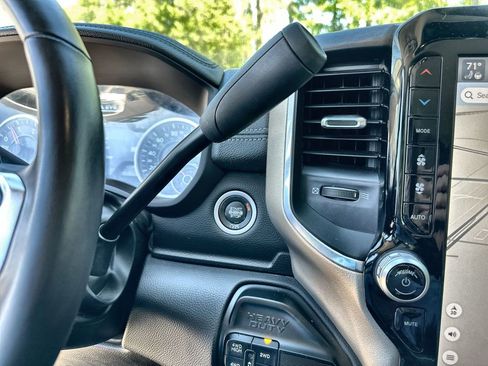 Used 2024 RAM 2500 Laramie AWD/4WD image 16