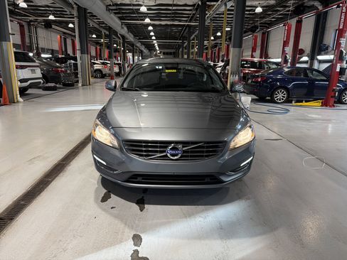 Used 2016 Volvo S60 T5 Premier image 5