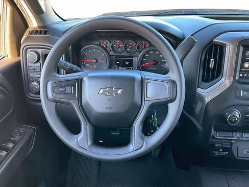 Used 2019 Chevrolet Silverado 1500 Custom Trail Boss w/ Custom Convenience Package image 5