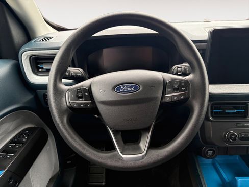 Used 2025 Ford Maverick XLT image 13