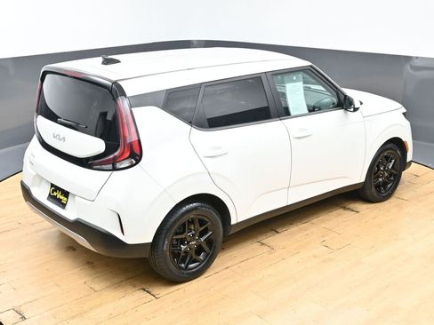 Used 2023 Kia Soul LX w/ Option Group 015 FWD image 38