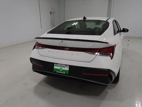 Used 2025 Hyundai Elantra Sport FWD image 7