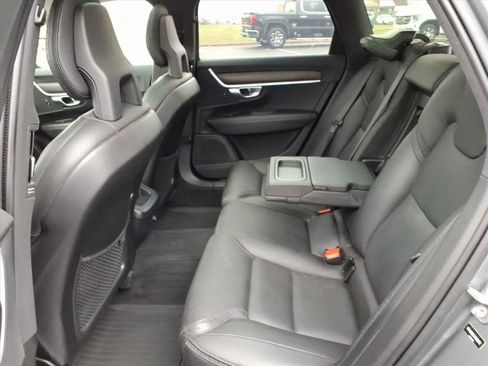 Used 2018 Volvo V90 T6 Cross Country w/ Convenience Package AWD/4WD image 29
