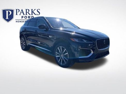 Used 2021 Jaguar F-PACE R-Dynamic S image 1