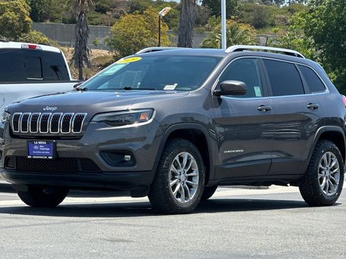 Used 2020 Jeep Cherokee Latitude Plus w/ Comfort/Convenience Group AWD/4WD image 7