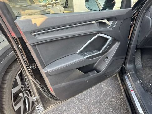 Used 2021 Audi Q3 2.0T Premium w/ Convenience Package AWD/4WD image 10