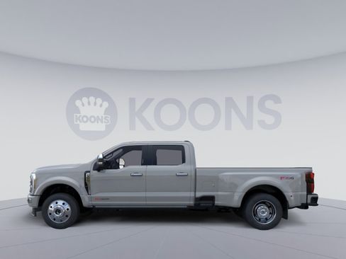 New 2026 Ford F450 Platinum w/ Platinum Plus Package image 4