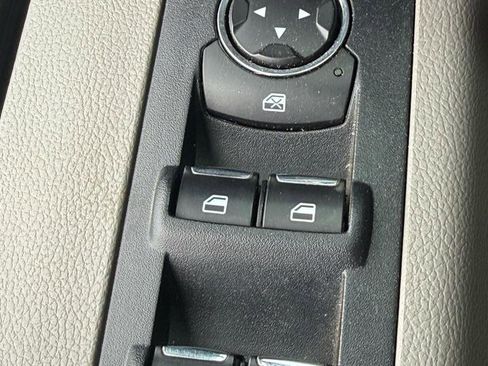 Used 2017 Ford F150 XLT w/ Equipment Group 301A Mid AWD/4WD image 11