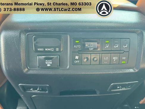 Used 2014 Toyota Sequoia Platinum AWD/4WD image 15
