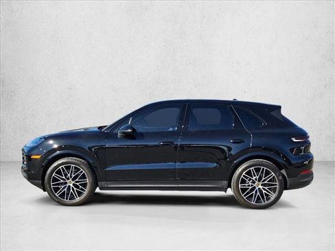 Used 2024 Porsche Cayenne AWD/4WD image 9