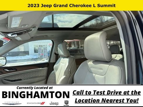 Used 2023 Jeep Grand Cherokee L Summit AWD/4WD image 8