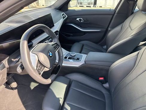 Used 2025 BMW 330i xDrive Sedan image 9