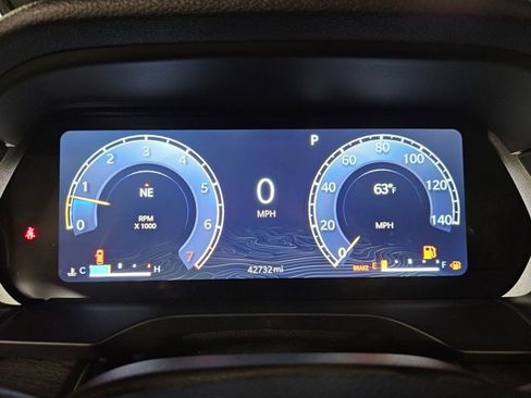 Used 2023 Jeep Grand Cherokee L Limited image 11