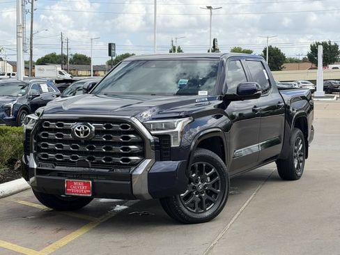 Used 2025 Toyota Tundra Platinum AWD/4WD image 2