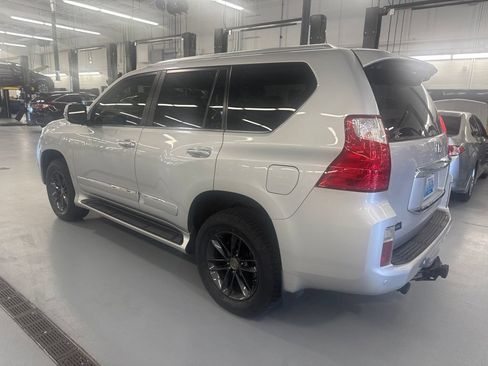 Used 2012 Lexus GX 460 w/ Comfort Plus Pkg AWD/4WD image 4