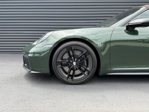 Certified 2026 Porsche 911 Targa 4 GTS AWD/4WD image 13