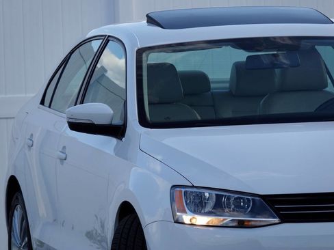 Used 2013 Volkswagen Jetta TDI FWD image 38